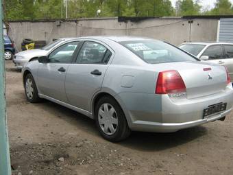2004 Mitsubishi Galant Pictures