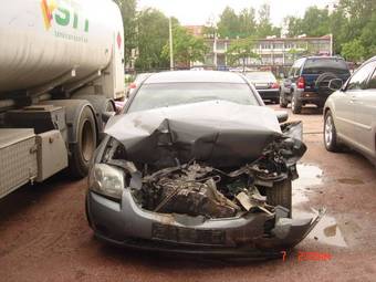 2004 Mitsubishi Galant Images