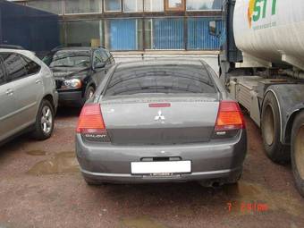 2004 Mitsubishi Galant Pictures