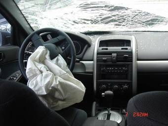 2004 Mitsubishi Galant Photos