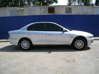 2004 Mitsubishi Galant Pictures
