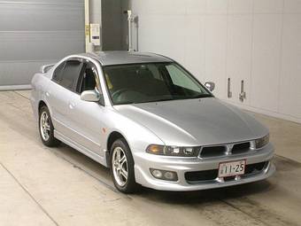 2004 Mitsubishi Galant Pictures