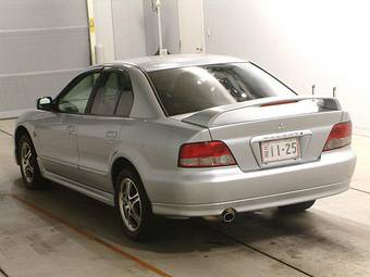 2004 Mitsubishi Galant Pics