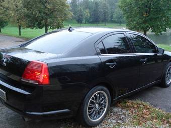 2004 Mitsubishi Galant Photos