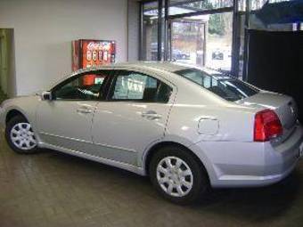 2005 Mitsubishi Galant Pictures