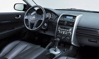 2007 Mitsubishi Galant Photos