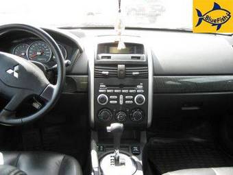 2007 Mitsubishi Galant Pics
