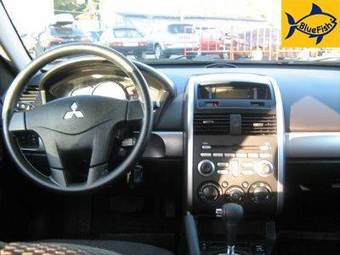 2007 Mitsubishi Galant Images