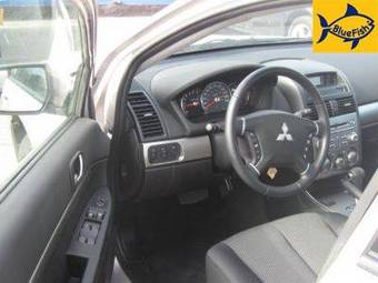 2008 Mitsubishi Galant Photos