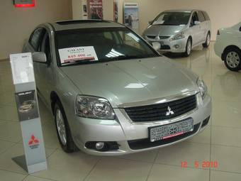 2008 Mitsubishi Galant Photos