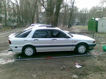 1990 Mitsubishi Galant Hatchback Photos