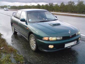 1995 Mitsubishi Galant Sports Pictures