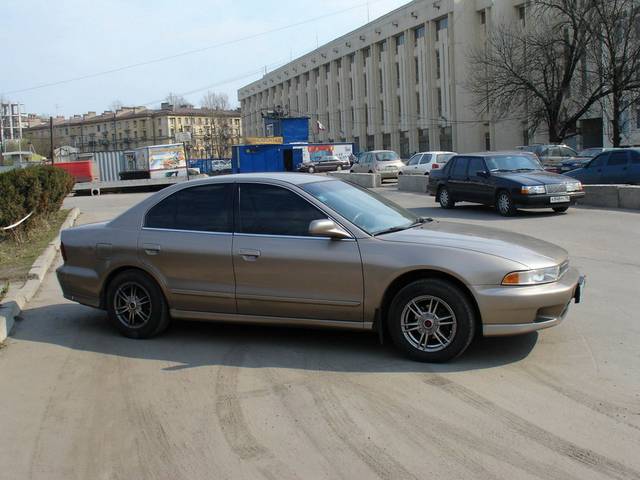 2000 Mitsubishi Galant Sports