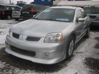 2004 Mitsubishi Galant Wagon Pictures