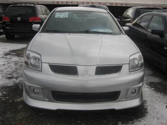 2004 Mitsubishi Galant Wagon Images