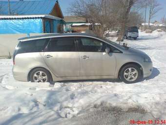 2003 Mitsubishi Grandis Pics