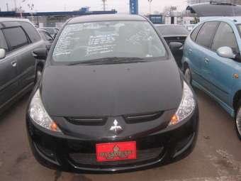 2003 Mitsubishi Grandis