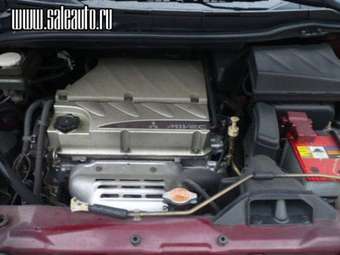 2003 Mitsubishi Grandis Pictures