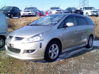 2003 Mitsubishi Grandis For Sale