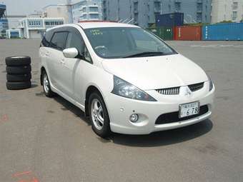 2003 Mitsubishi Grandis For Sale