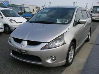 2003 Mitsubishi Grandis For Sale