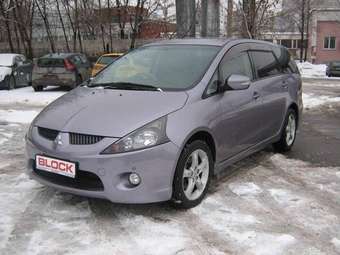 2003 Mitsubishi Grandis For Sale