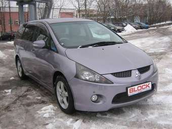 2003 Mitsubishi Grandis For Sale