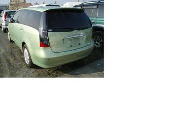 2003 Mitsubishi Grandis Pics