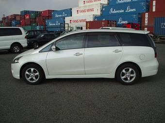 2003 Mitsubishi Grandis For Sale