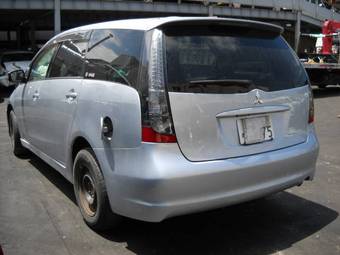 2003 Mitsubishi Grandis For Sale