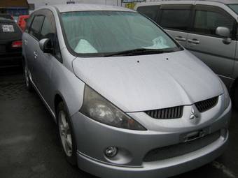 2003 Mitsubishi Grandis