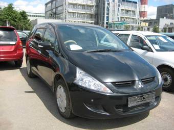 2003 Mitsubishi Grandis
