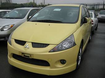 2003 Mitsubishi Grandis