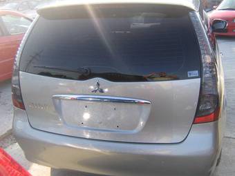 2003 Mitsubishi Grandis For Sale