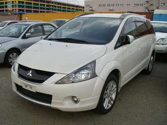 2005 Mitsubishi Grandis For Sale