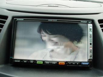 2005 Mitsubishi Grandis Images