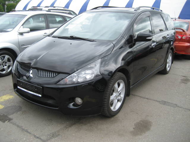 2005 Mitsubishi Grandis