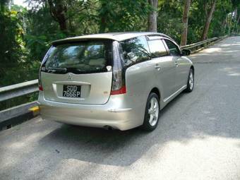 2005 Mitsubishi Grandis For Sale