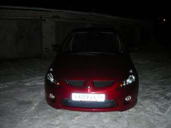 2006 Mitsubishi Grandis Wallpapers