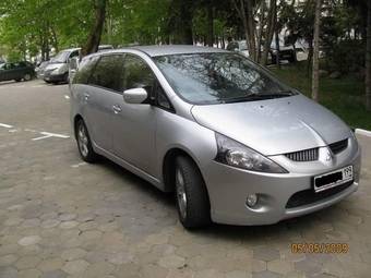 2006 Mitsubishi Grandis Pics