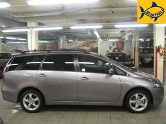 2007 Mitsubishi Grandis Pictures