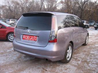 2009 Mitsubishi Grandis For Sale