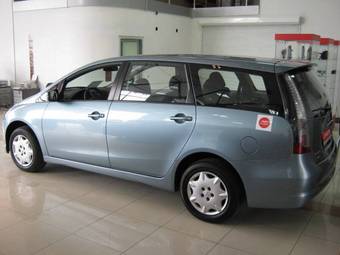 2009 Mitsubishi Grandis For Sale