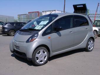2006 Mitsubishi i Photos