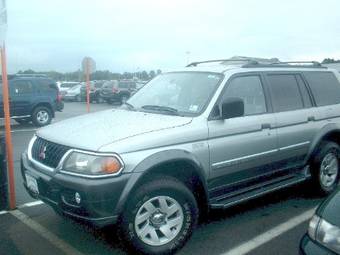 2000 Mitsubishi Jeep