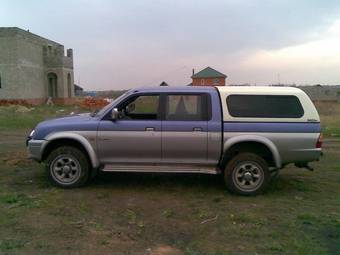 1999 Mitsubishi L200 Photos