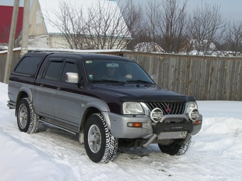 2001 Mitsubishi L200