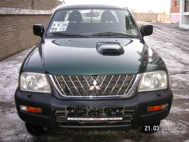 2002 Mitsubishi L200