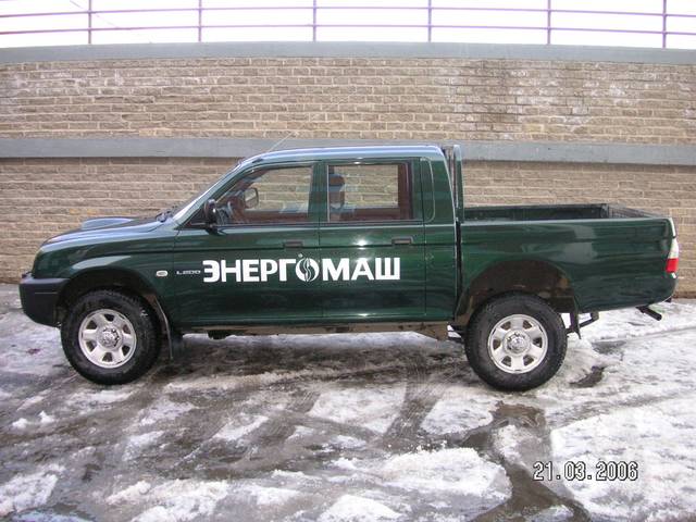 2002 Mitsubishi L200