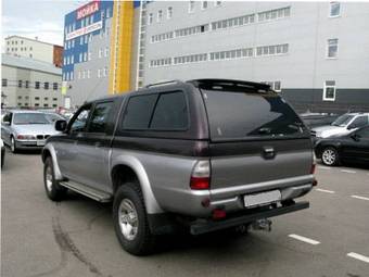 2002 Mitsubishi L200 Photos